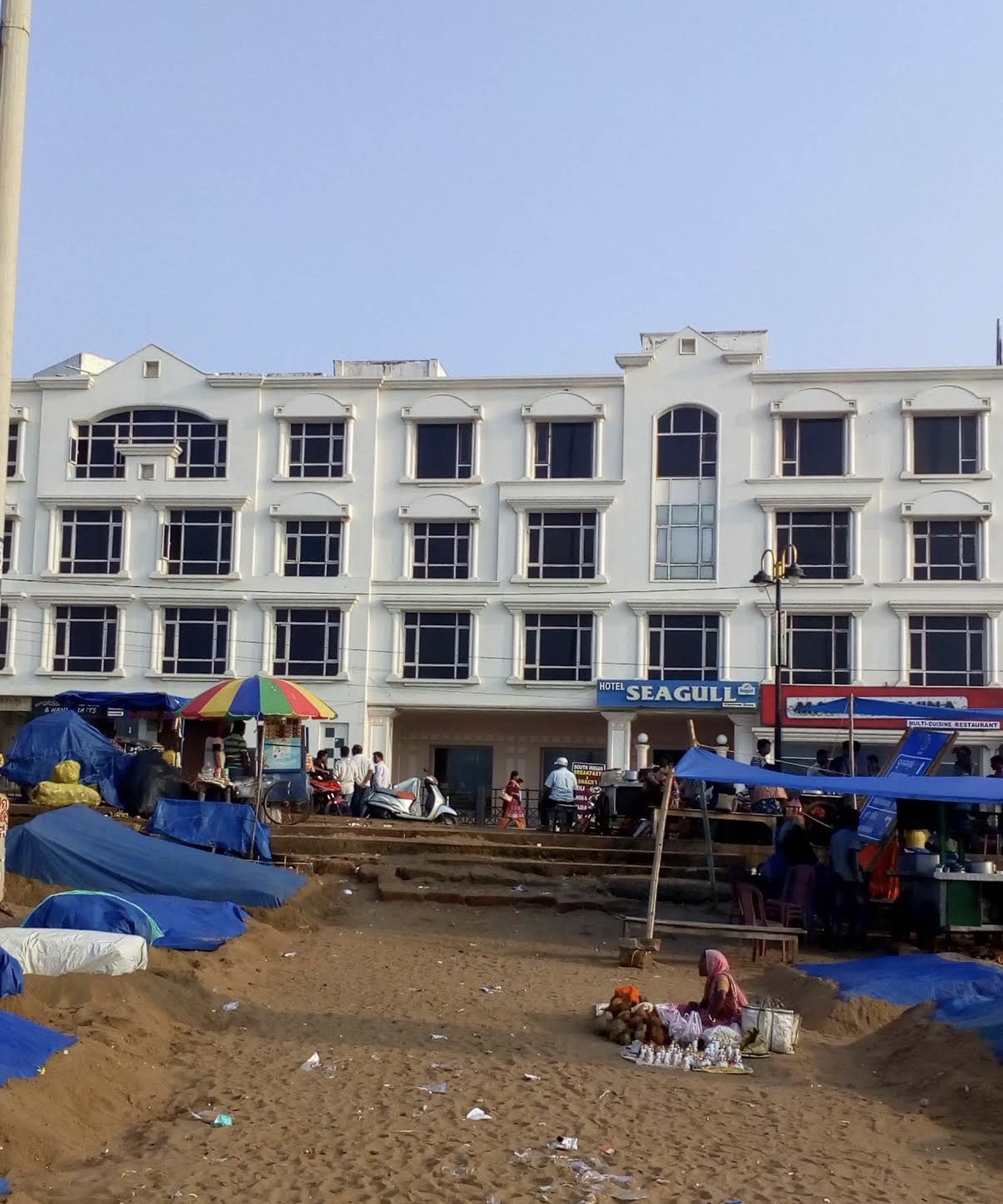 Hotel Seagull front view