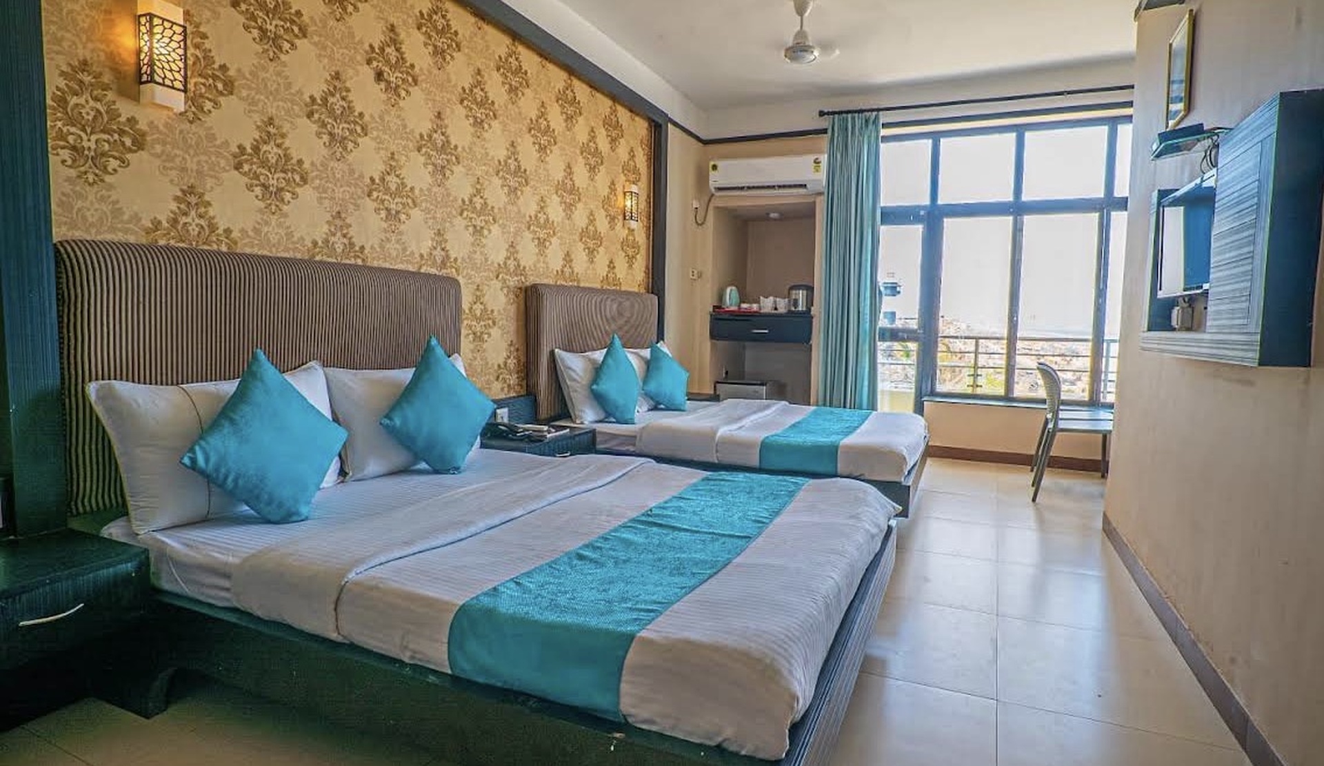 Hotel Seagull Suite Room